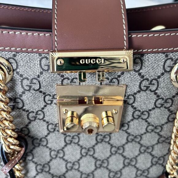 Authentic Gucci Padlock GG Small Shoulder Bag - Picture 4 of 11